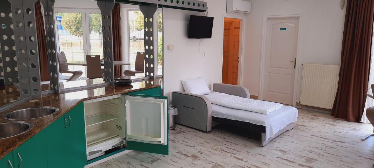 Begonia Vendeghaz Hotel Szigetszentmiklos Luaran gambar