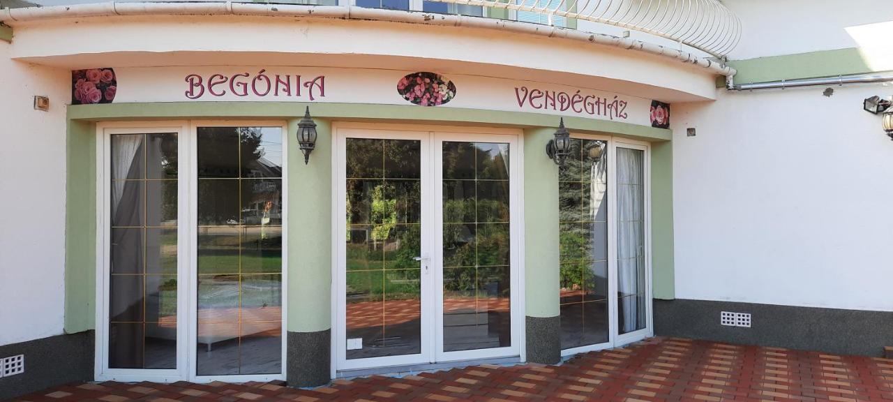 Begonia Vendeghaz Hotel Szigetszentmiklos Luaran gambar